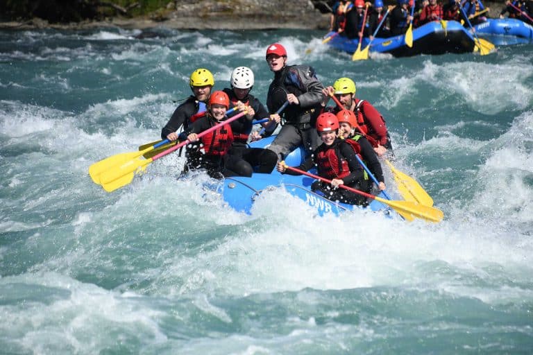 Rafting i bølger og strøm